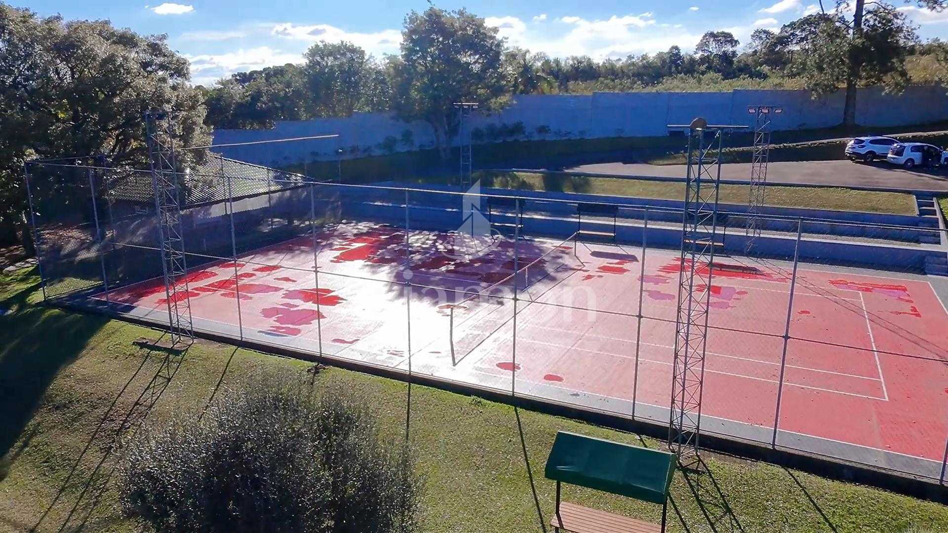 Chácara à venda em São José dos Pinhais com quadra de tênis, a...