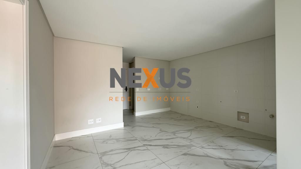 Apto à venda na Av. Souza Naves 3Q - 95,25m², 2 vagas + depósi...