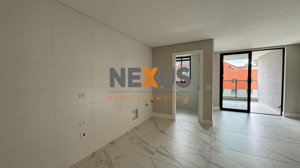 Apto à venda na Av. Souza Naves 3Q - 95,25m², 2 vagas + depósi...