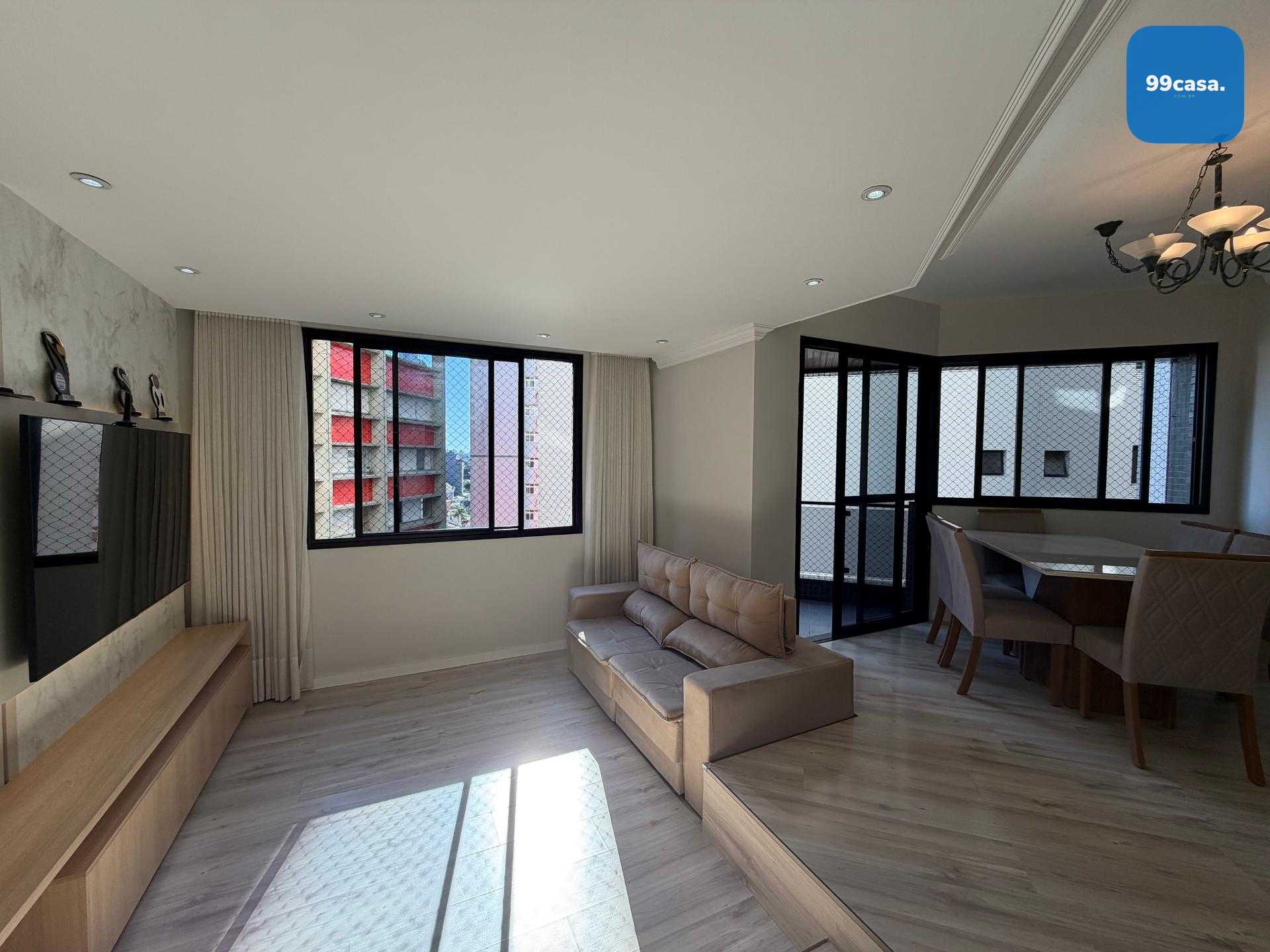 Apartamento com 2 Quartos, 3 banheiros, 1 vaga no Água Verde/B...