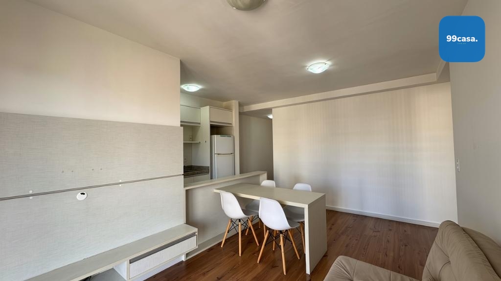Apartamento residencial para locação, Centro, Curitiba.