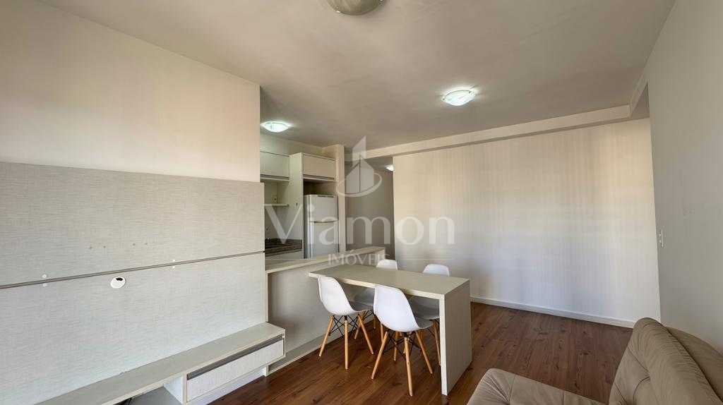 Apartamento residencial para locação, Centro, Curitiba.