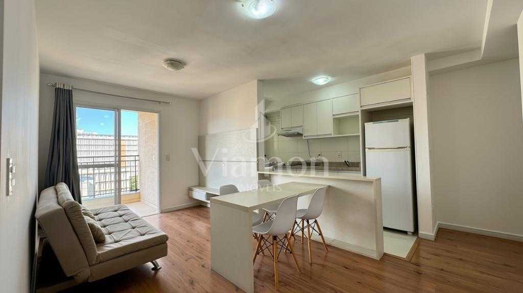 Apartamento residencial para locação, Centro, Curitiba.