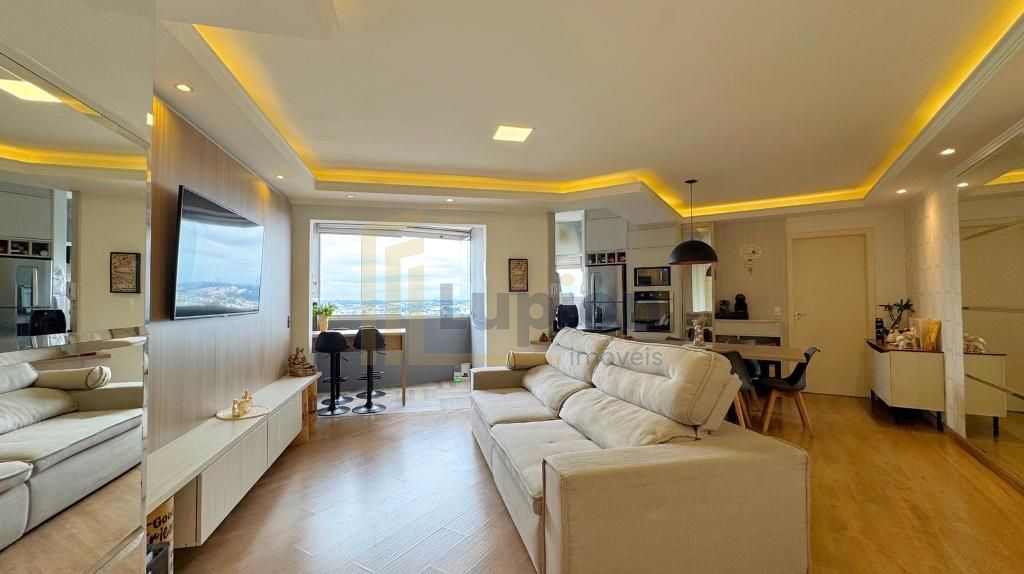 Apartamento à venda no Portão  2 quartos, 1 suíte  13o andar e...