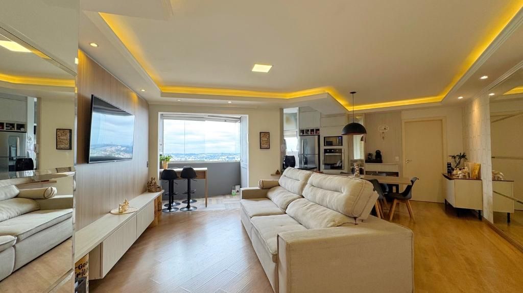 Apartamento à venda no Portão  2 quartos, 1 suíte  13o andar e...