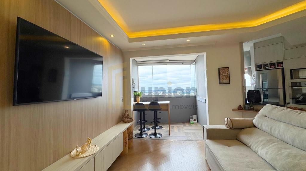 Apartamento à venda no Portão  2 quartos, 1 suíte  13o andar e...