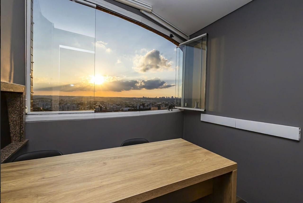 Apartamento à venda no Portão  2 quartos, 1 suíte  13o andar e...