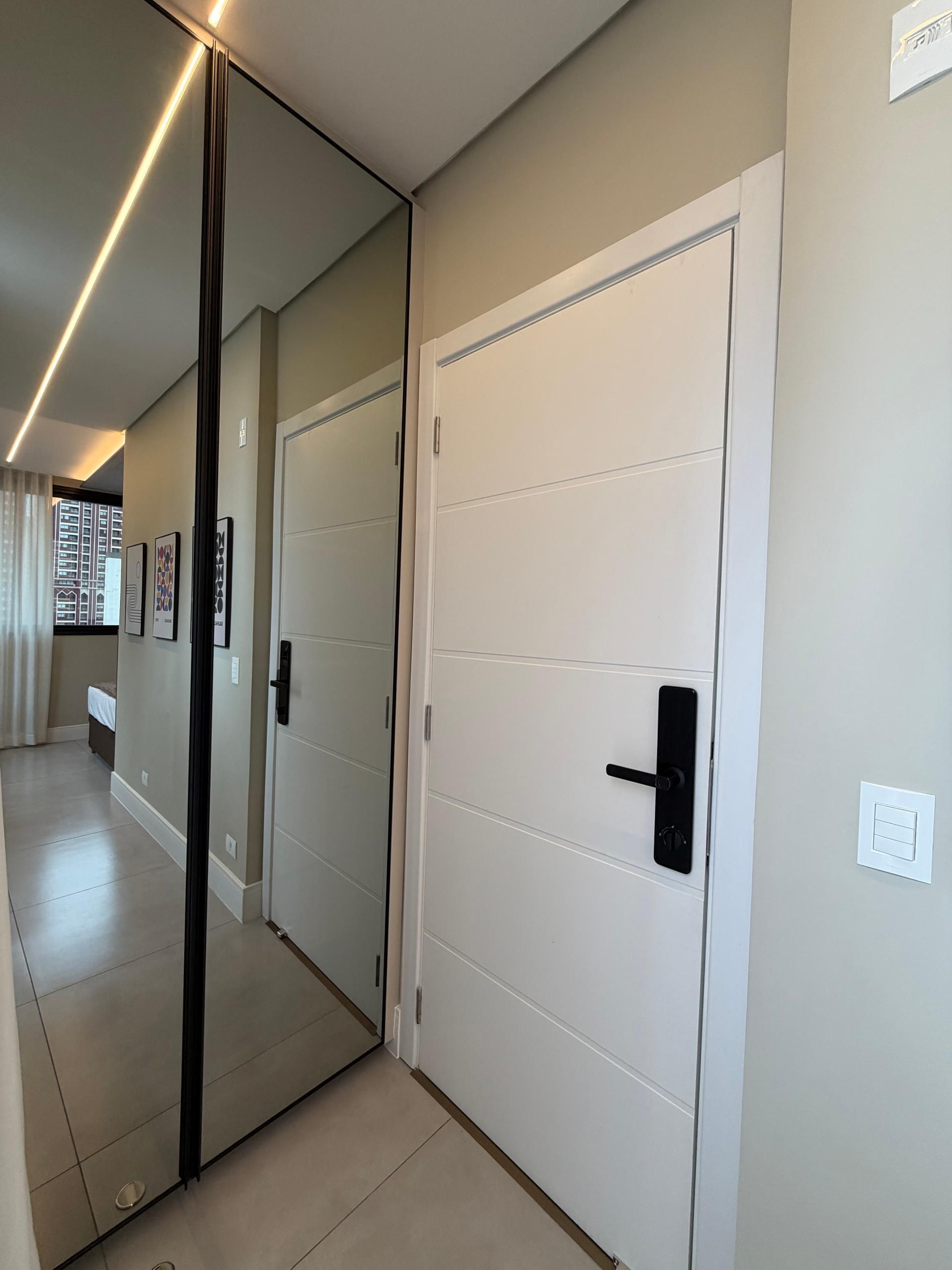 Apartamento mobiliado no Batel com Sacada e Vista. 01 vaga de ...