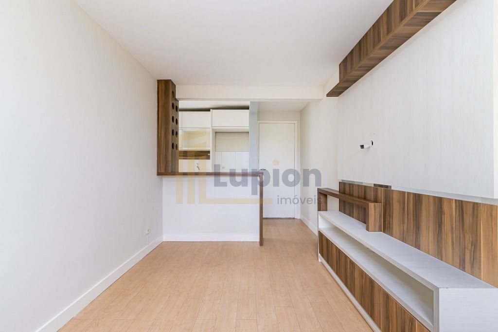 Apartamento com 2 quartos para locação,48.00 m , Pinheirinho, ...