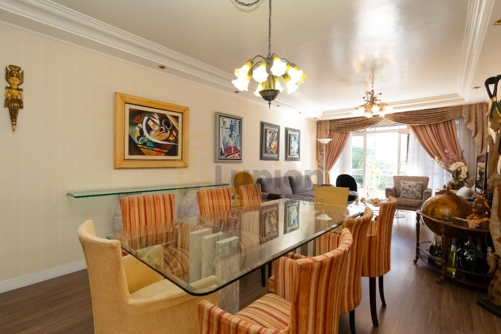 Apartamento com 3 suítes à venda no Água Verde - Curitiba PR