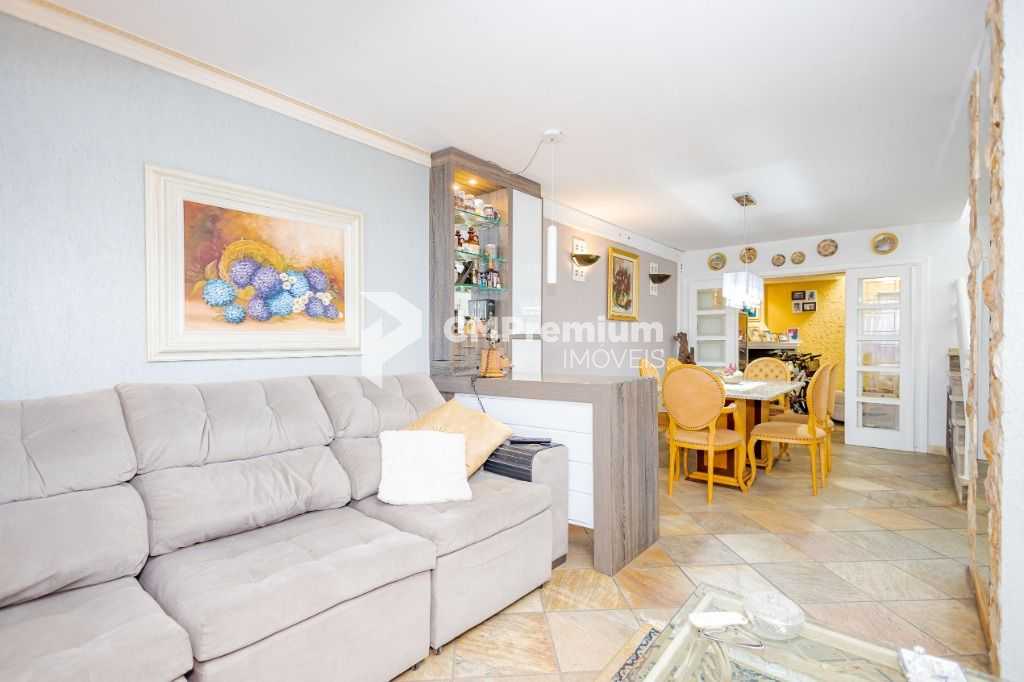 Sobrado com 3 quartos à venda no Jardim das Américas em Curitiba