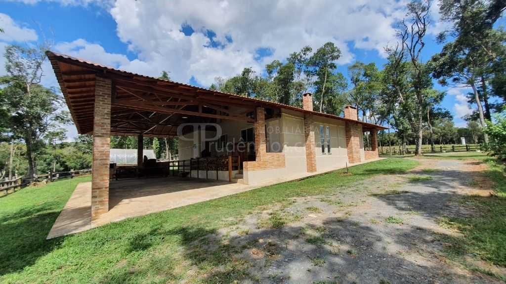 Haras à venda com 70.000 m  e casa construída em Lapa PR