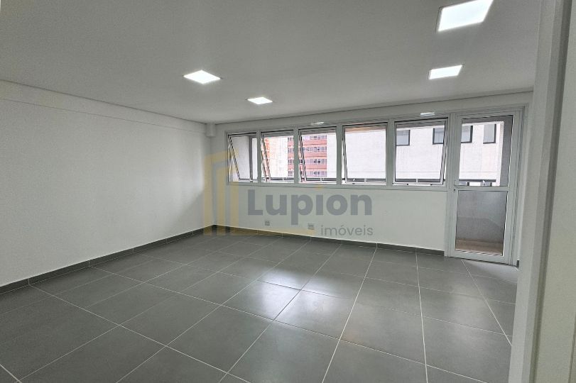 Sala, 42 m  - Centro - Curitiba PR
