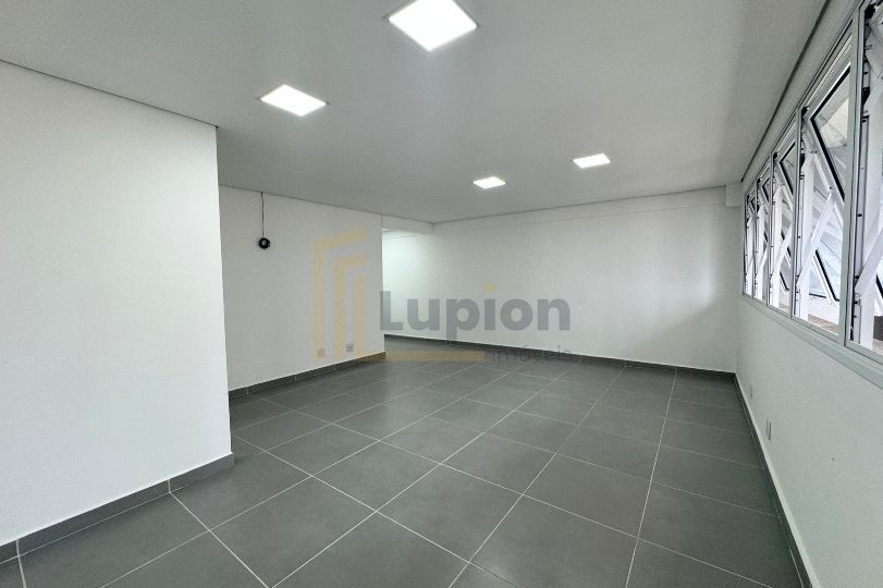 Sala, 42 m  - Centro - Curitiba PR