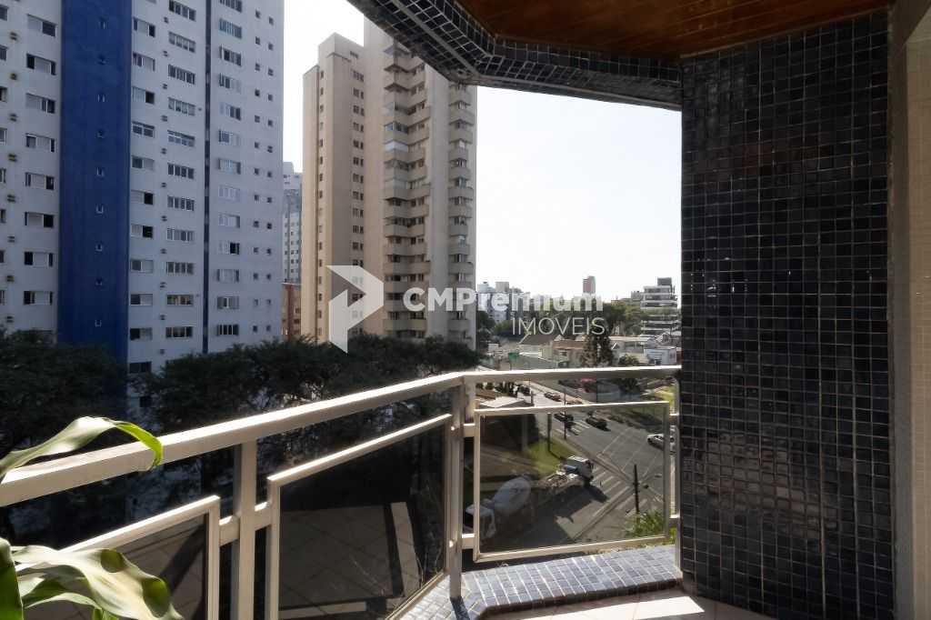 Apartamento com 3 suítes à venda no Água Verde - Curitiba PR