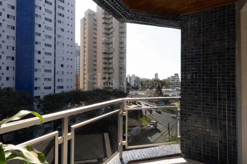 Apartamento com 3 suítes à venda no Água Verde - Curitiba PR