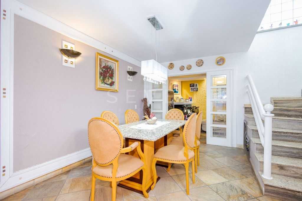 Sobrado com 3 quartos à venda no Jardim das Américas em Curitiba