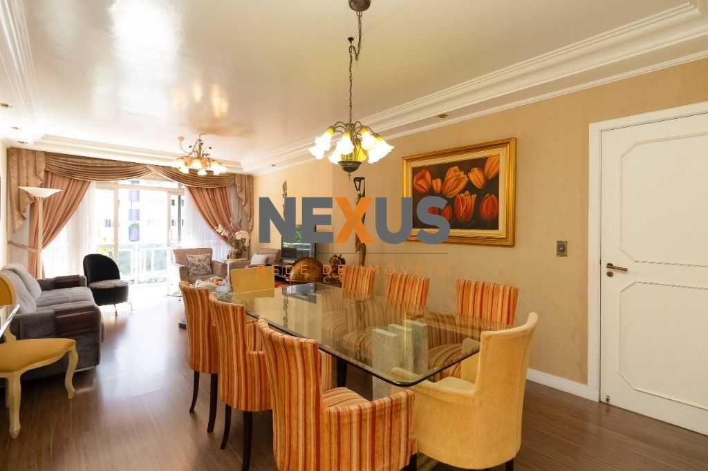 Apartamento com 3 suítes à venda no Água Verde - Curitiba PR