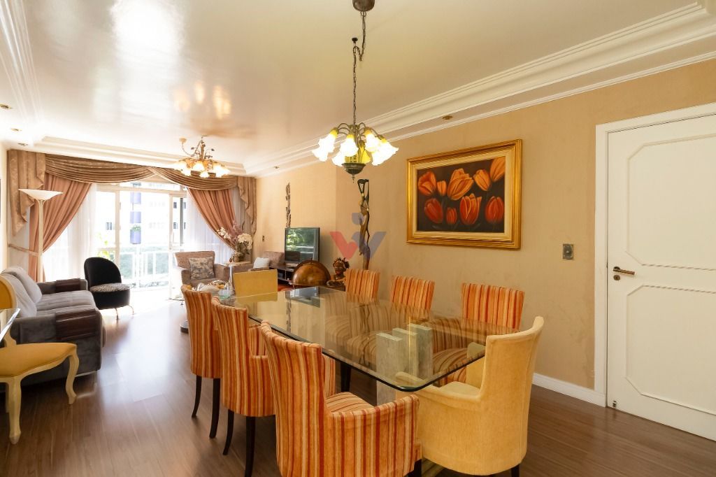 Apartamento com 3 suítes à venda no Água Verde - Curitiba PR