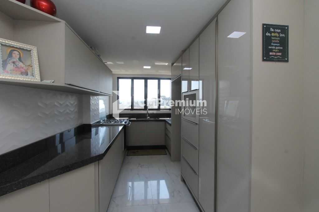 Apartamento Duplex à venda com 3 quartos, no Centro de Balsa Nova