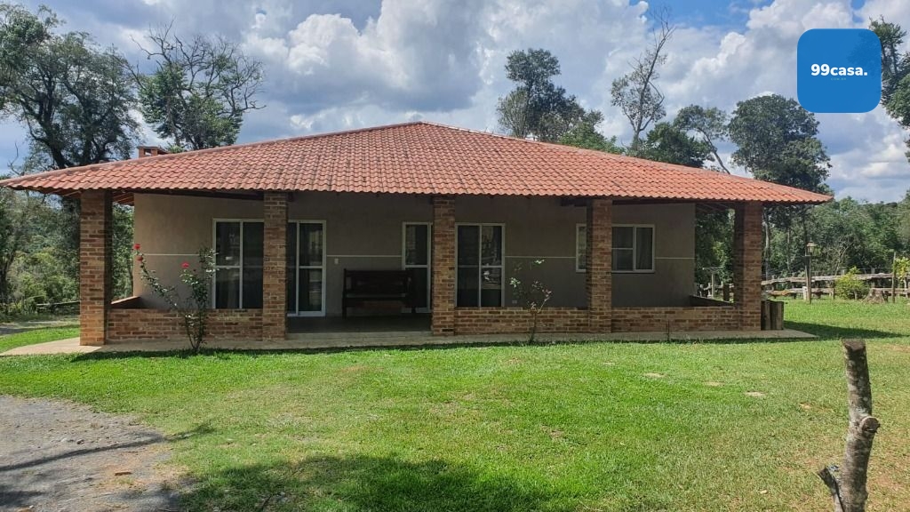 Haras à venda com 70.000 m  e casa construída em Lapa PR