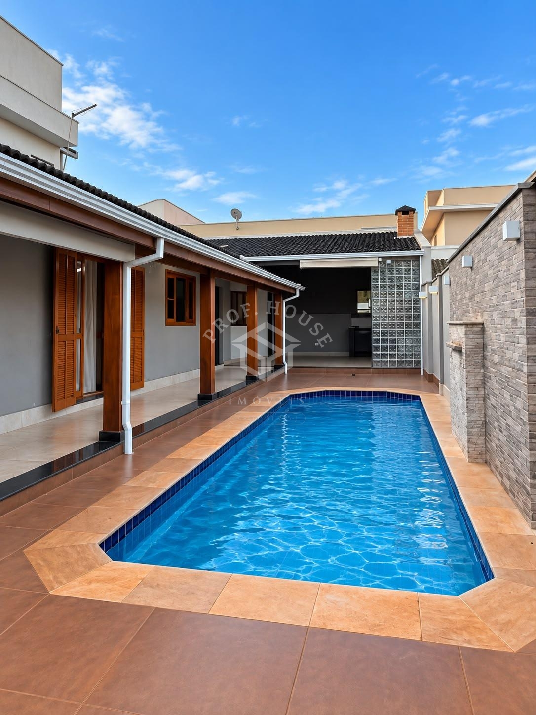CASA ? VENDA NO CONDOMINIO ROLAND II EM LIMEIRA-SP COM 250m?