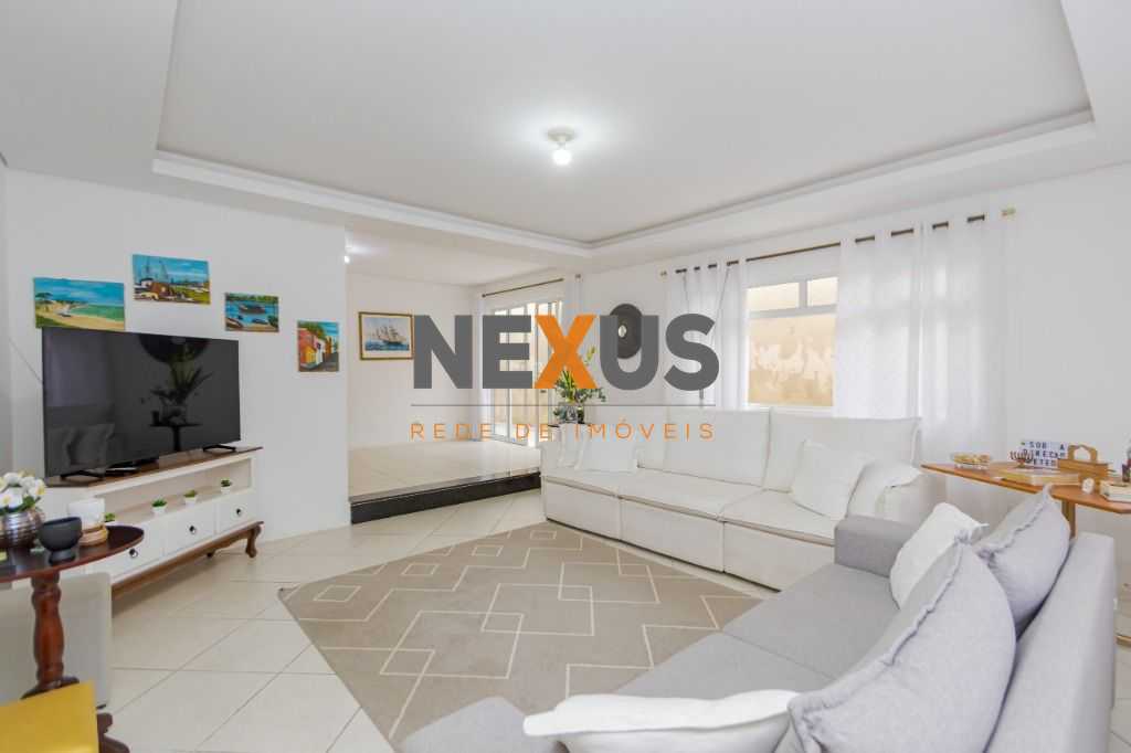 Casa com 4 dormitórios à venda, 216 m  por R  1.200.000,00 - B...