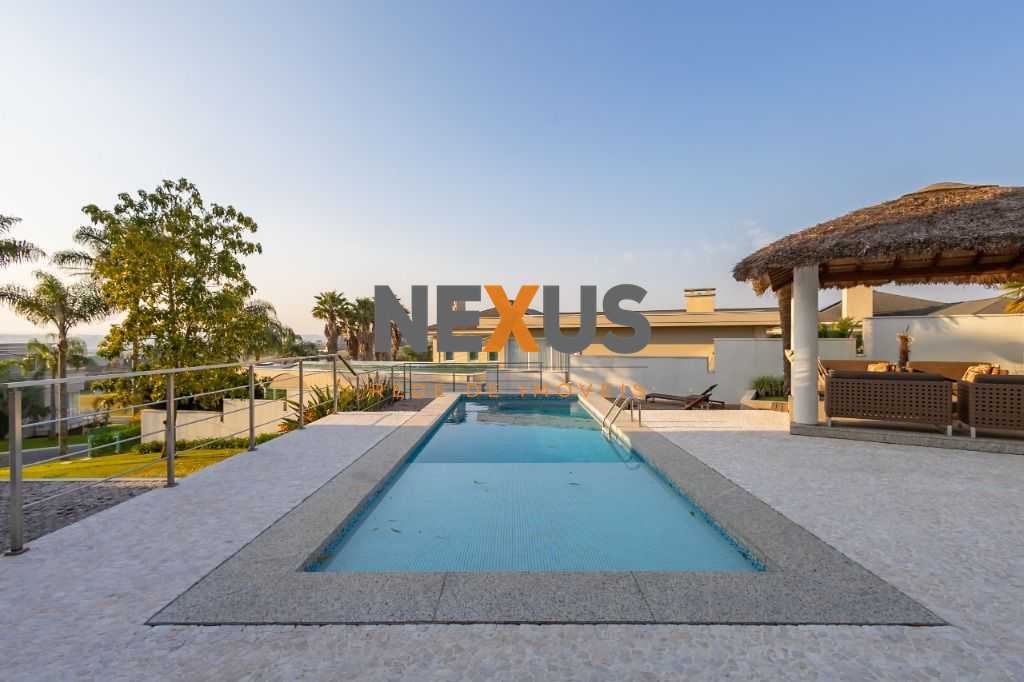 Casa com 4 dormitórios à venda, 545 m  por R  6.900.000,00 - A...