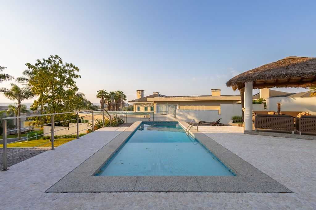 Casa com 4 dormitórios à venda, 545 m  por R  6.900.000,00 - A...