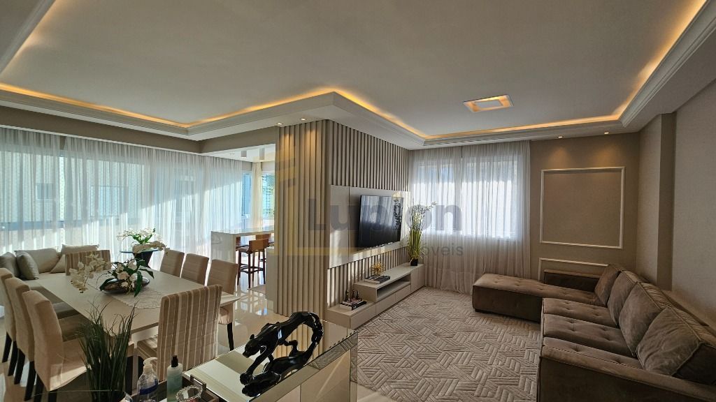 Oportunidade Apartamento com 3 dormitórios à venda, 149 m  R 2...