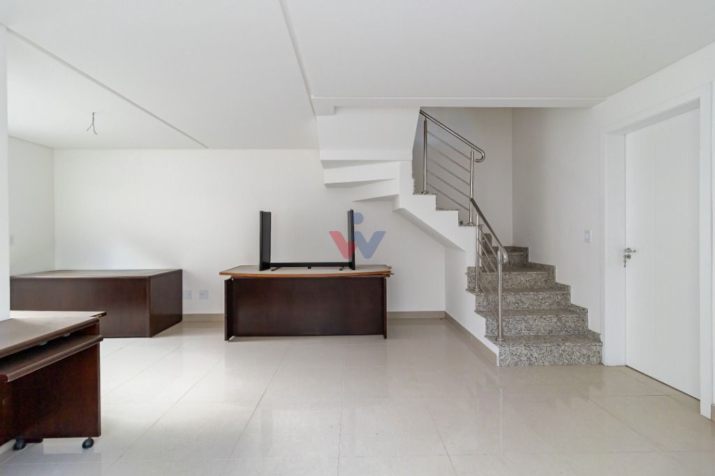 Sobrado com 4 dormitórios à venda, 160 m² por R$ 859.000,00 - ...