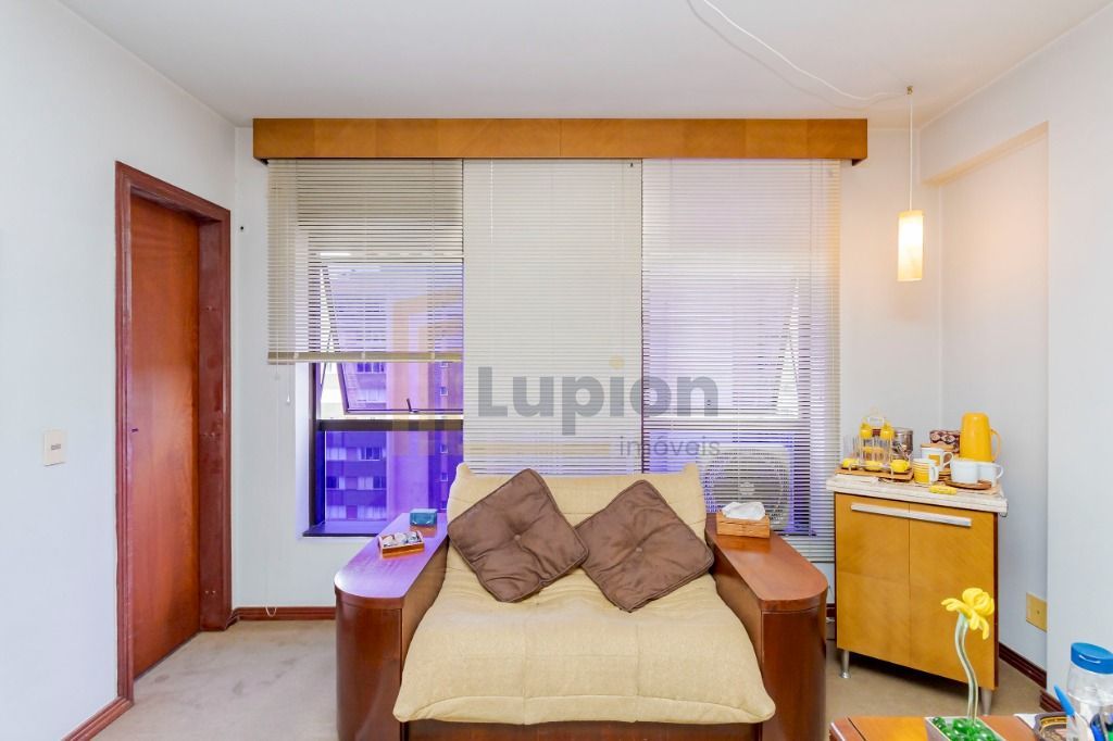 Sala à venda, 20 m  por R  169.000,00 - Champagnat - Curitiba PR