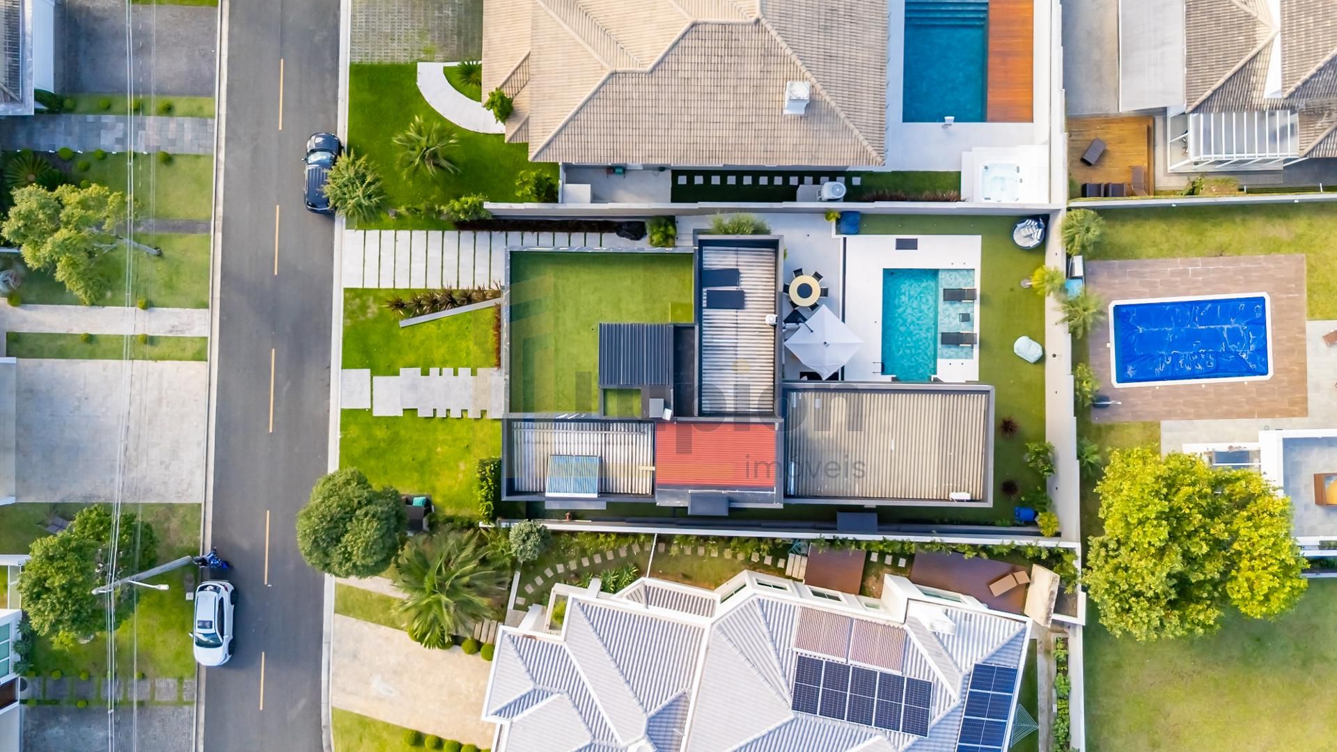 Casa 4 Quartos e 6 banheiros à Venda no Alphaville Pinheiros, ...