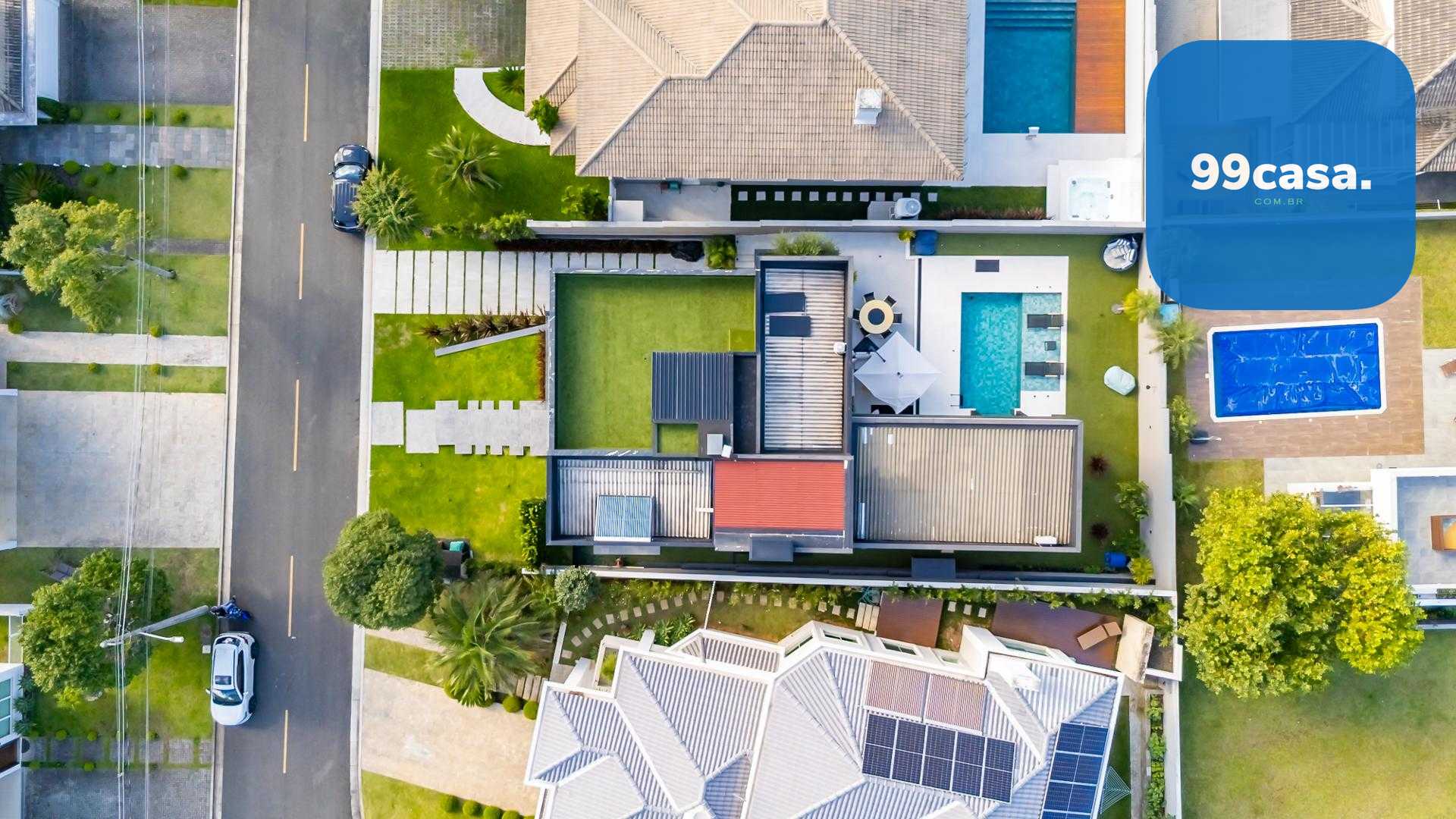 Casa 4 Quartos e 6 banheiros à Venda no Alphaville Pinheiros, ...