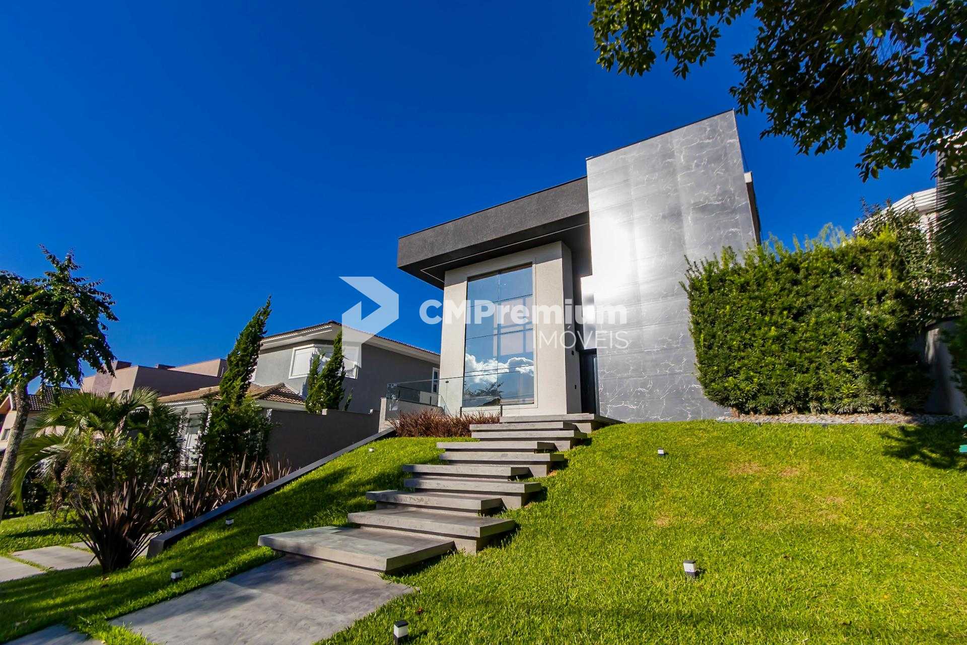 Casa 4 Quartos e 6 banheiros à Venda no Alphaville Pinheiros, ...