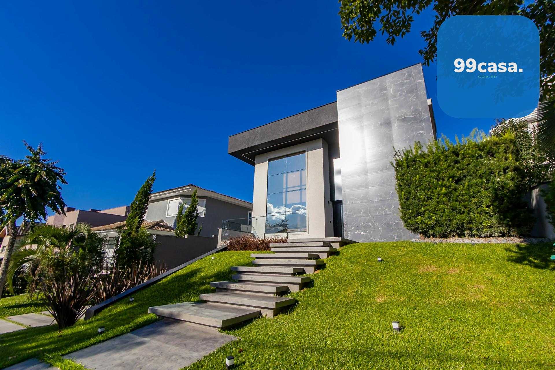 Casa 4 Quartos e 6 banheiros à Venda no Alphaville Pinheiros, ...