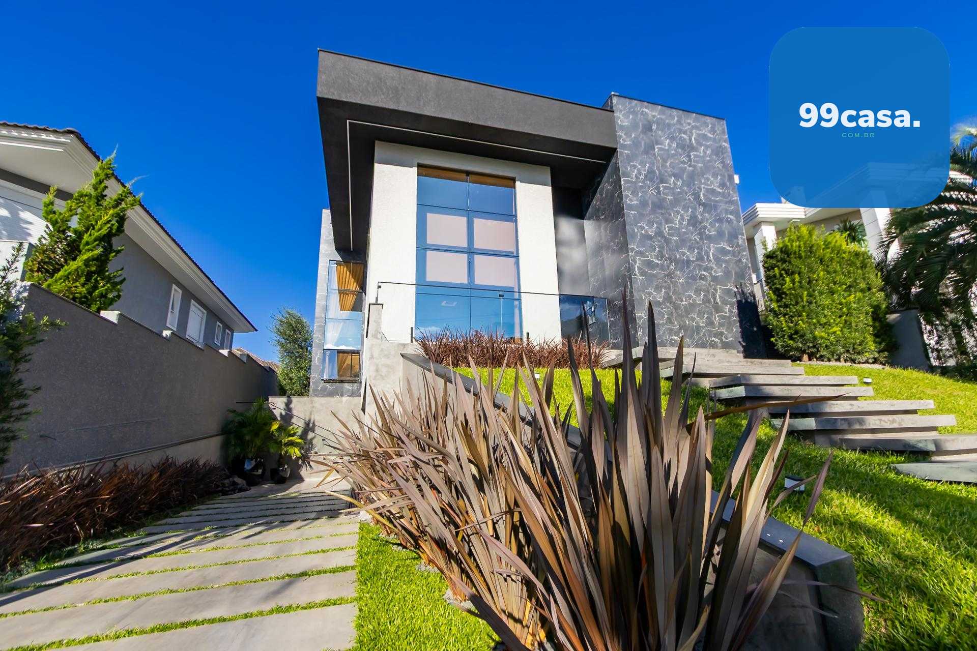 Casa 4 Quartos e 6 banheiros à Venda no Alphaville Pinheiros, ...