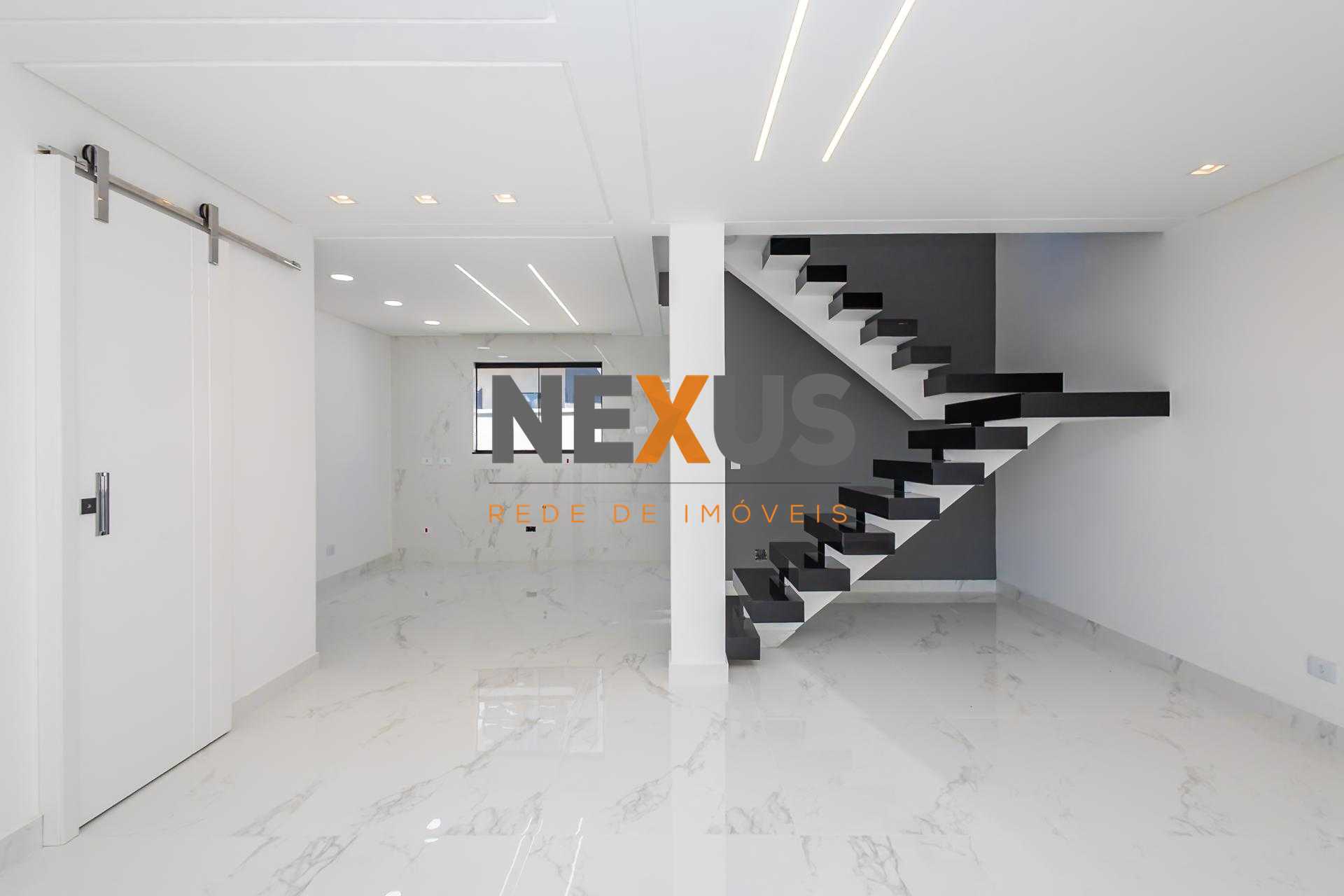 Lindo sobrado triplex, 104m  por R  680000 .- Bairro Alto - Cu...