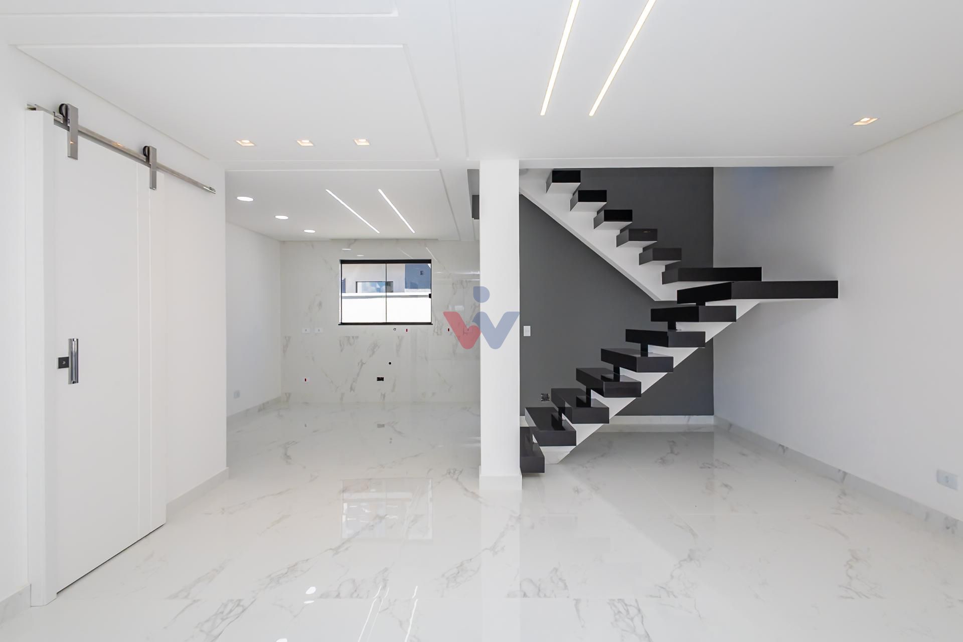 Lindo sobrado triplex, 104m  por R  680000 .- Bairro Alto - Cu...