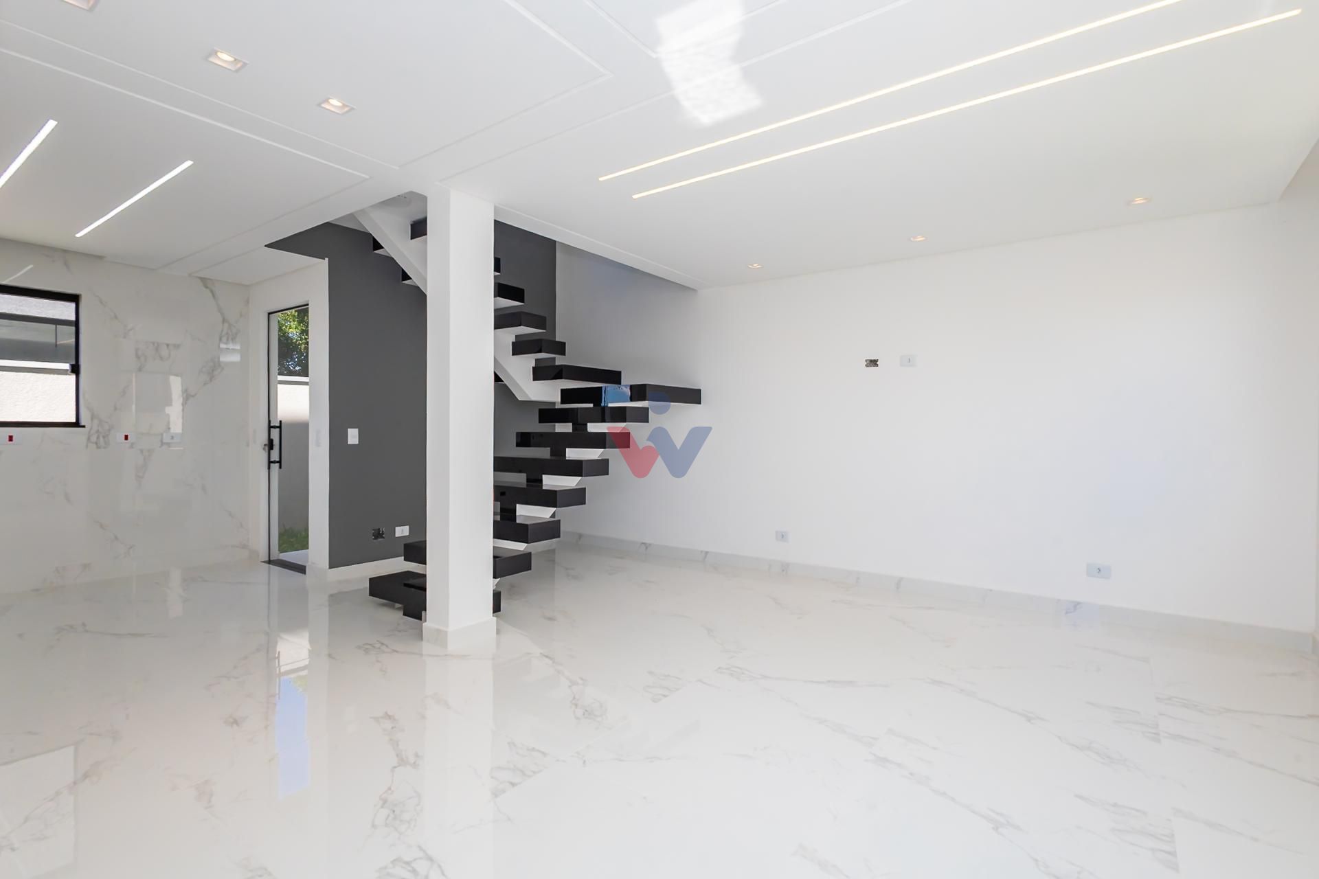 Lindo sobrado triplex, 104m  por R  680000 .- Bairro Alto - Cu...