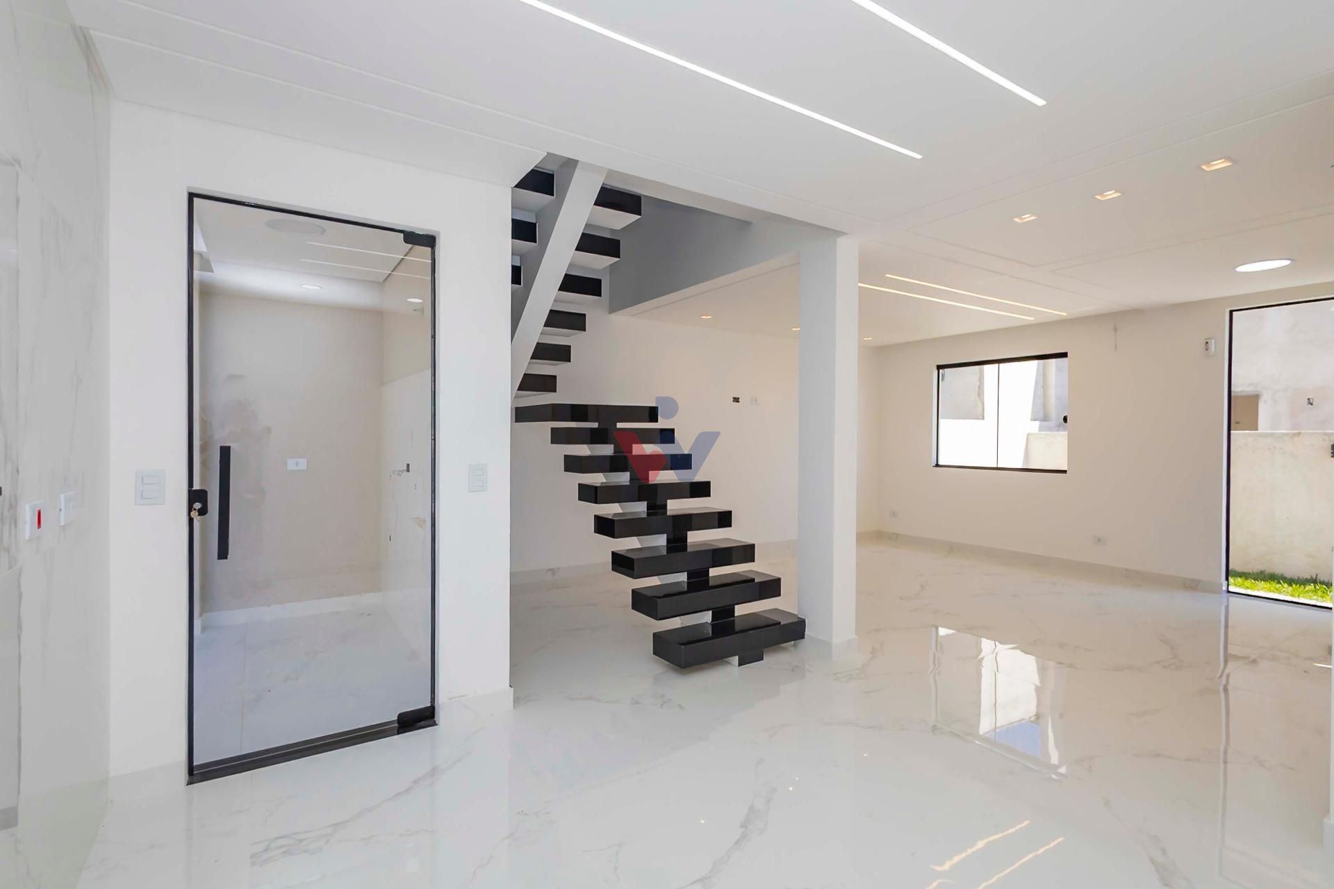 Lindo sobrado triplex, 104m  por R  680000 .- Bairro Alto - Cu...