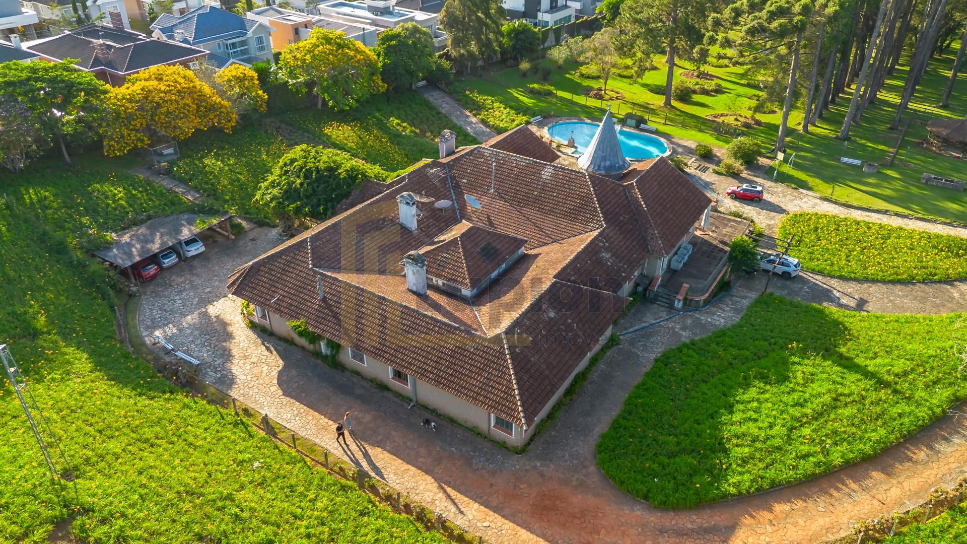 Castelo à venda no bairro Alphaville Graciosa,  PINHAIS - PR