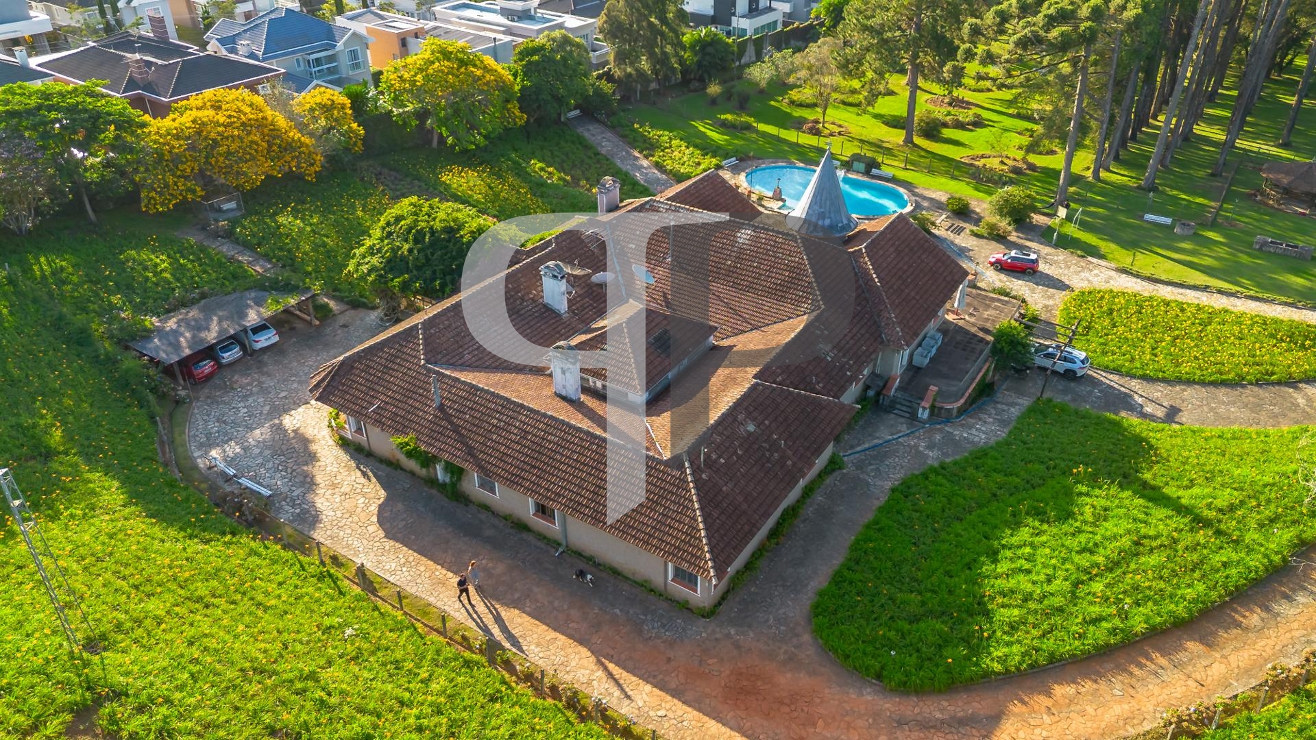 Castelo Ã  venda no bairro Alphaville Graciosa,  PINHAIS - PR