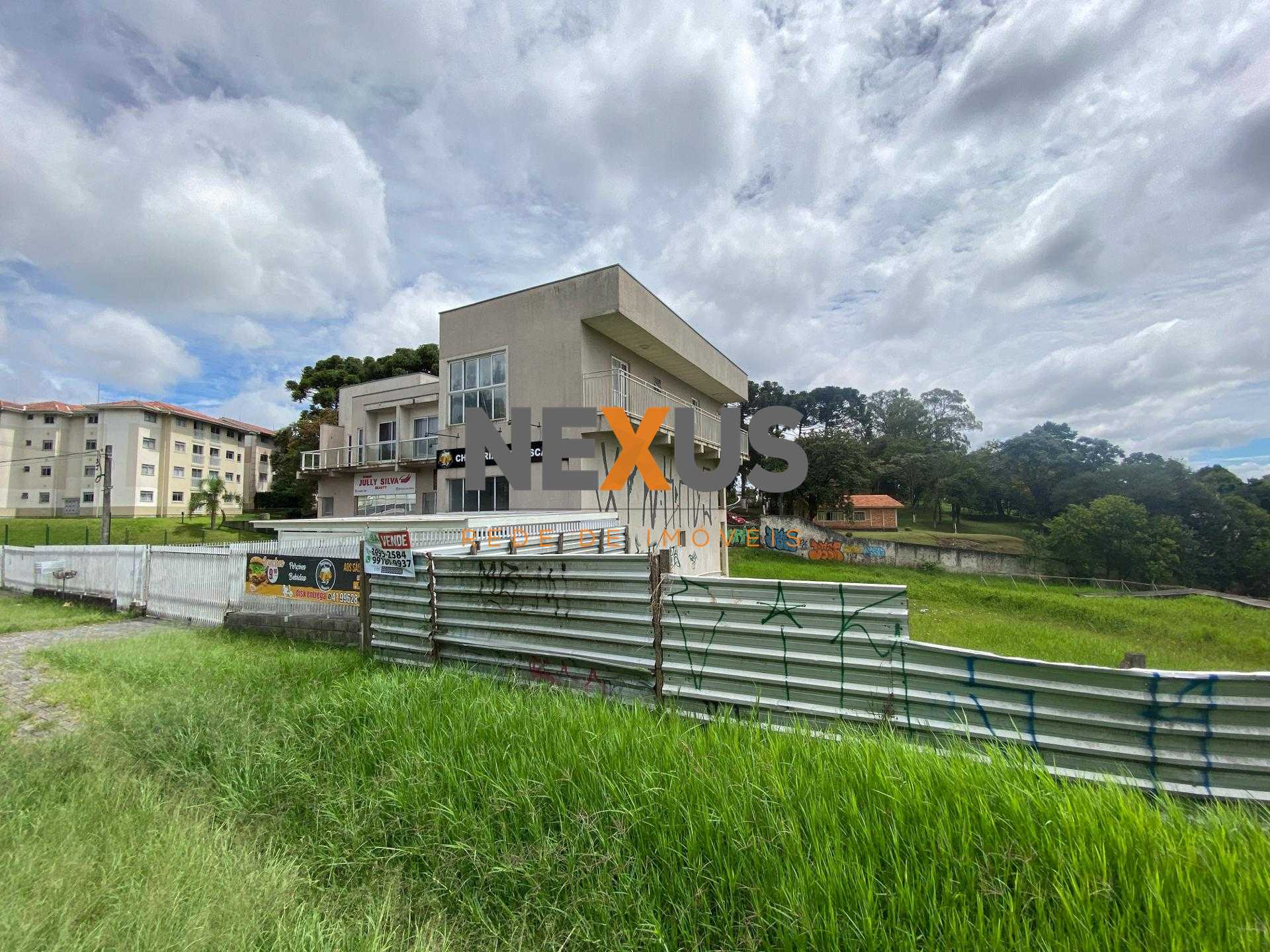 Excelente terreno ZR2 de esquina entre Santa Candida e Atuba