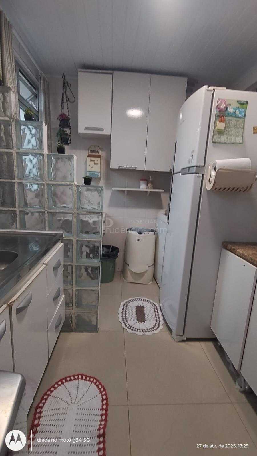 Apartamento com 2 dormitórios à venda,  bairro Uberaba, CURITI...