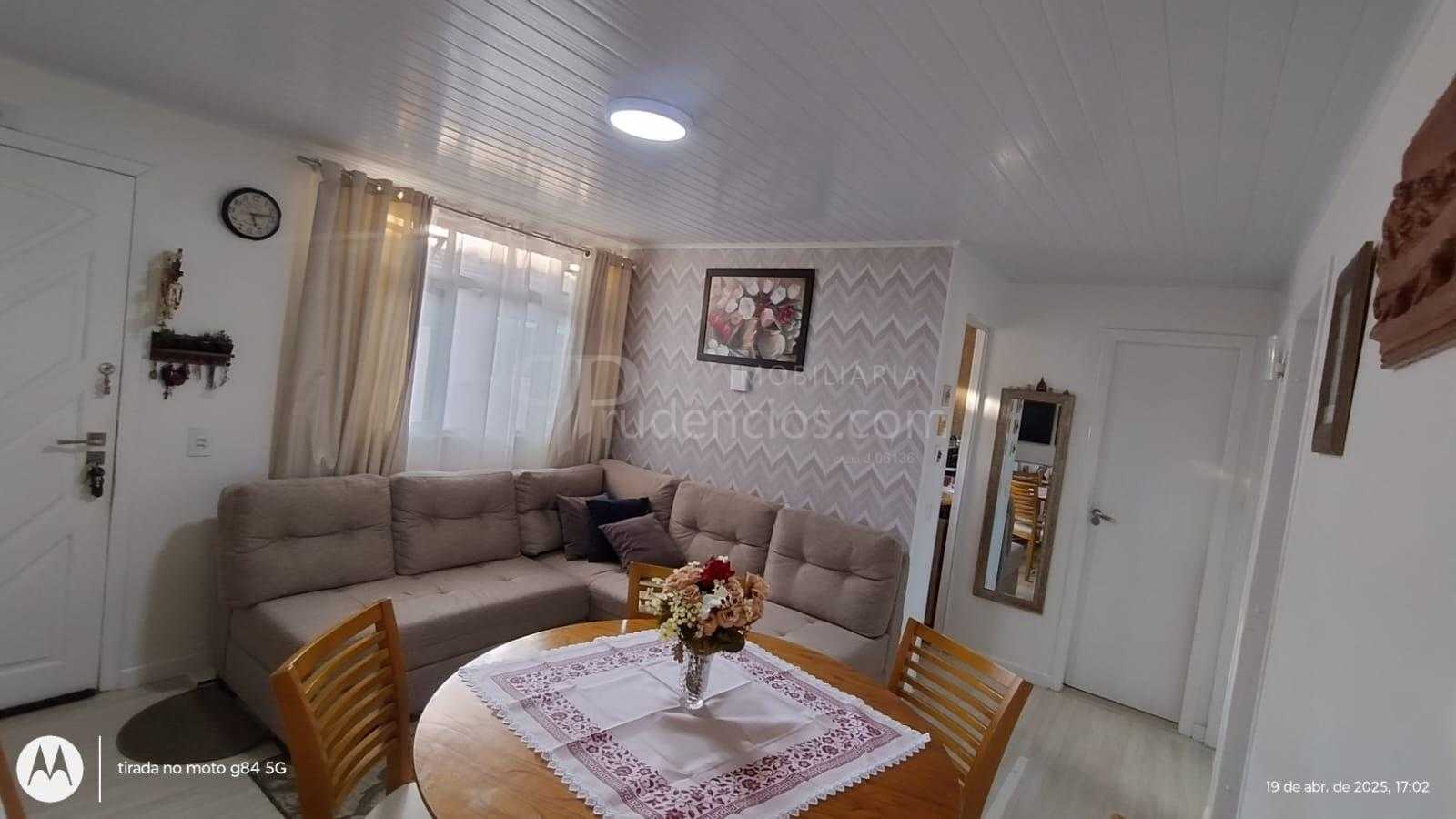 Apartamento com 2 dormitórios à venda,  bairro Uberaba, CURITI...