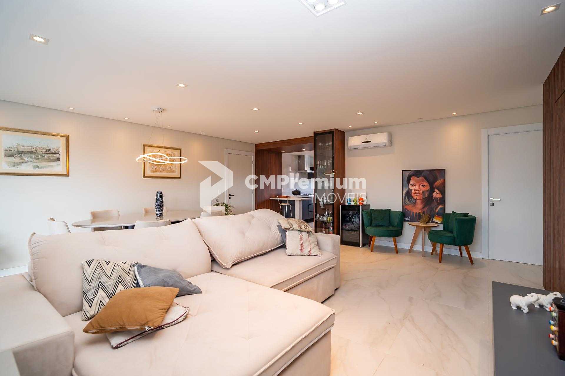 Apartamento com 3 dormitórios à venda  no bairro Ahú - CURITIB...