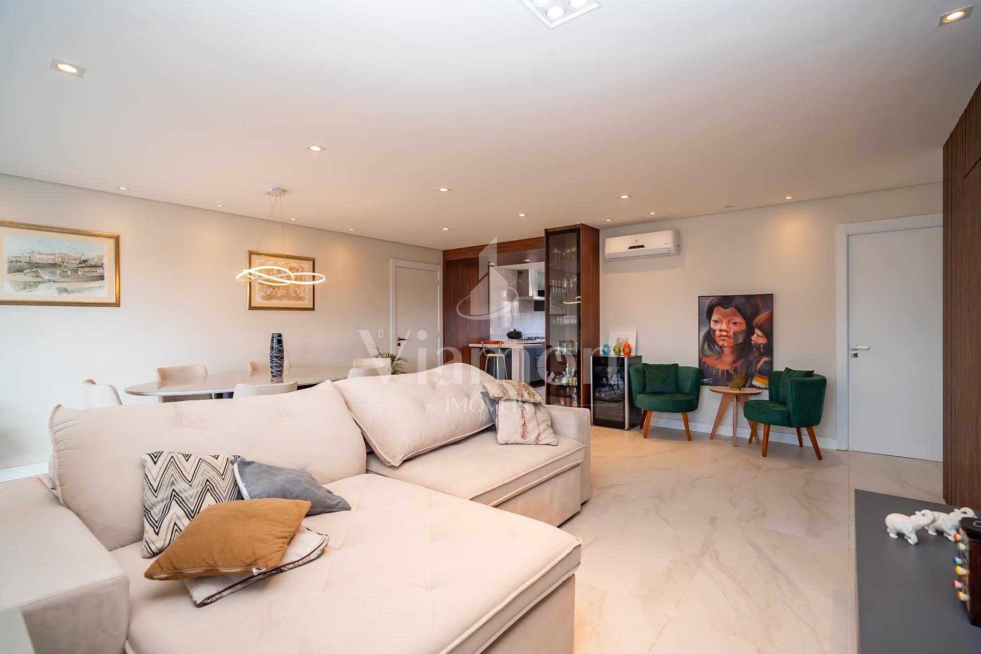 Apartamento com 3 dormitórios à venda  no bairro Ahú - CURITIB...