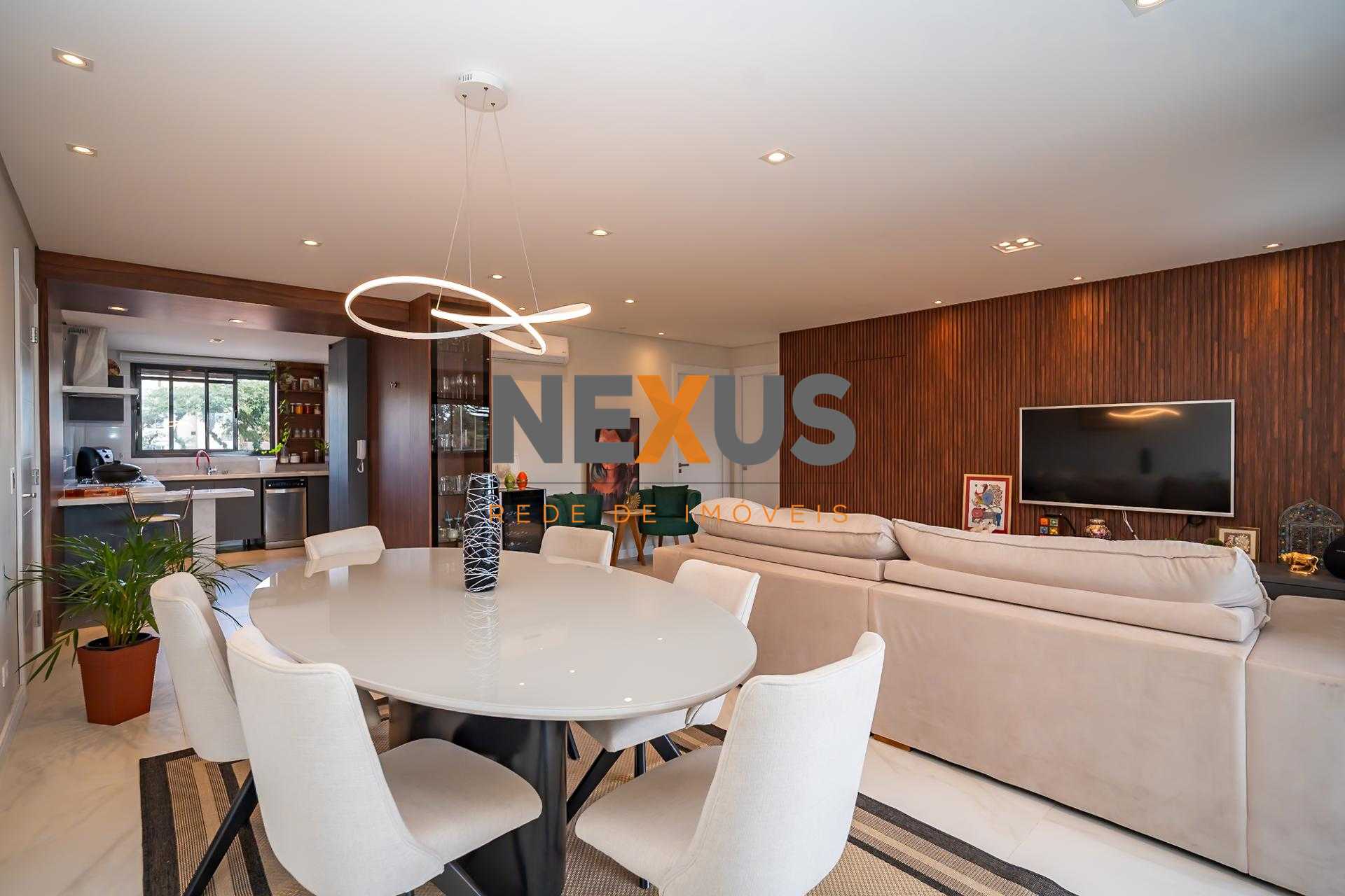 Apartamento com 3 dormitórios à venda  no bairro Ahú - CURITIB...
