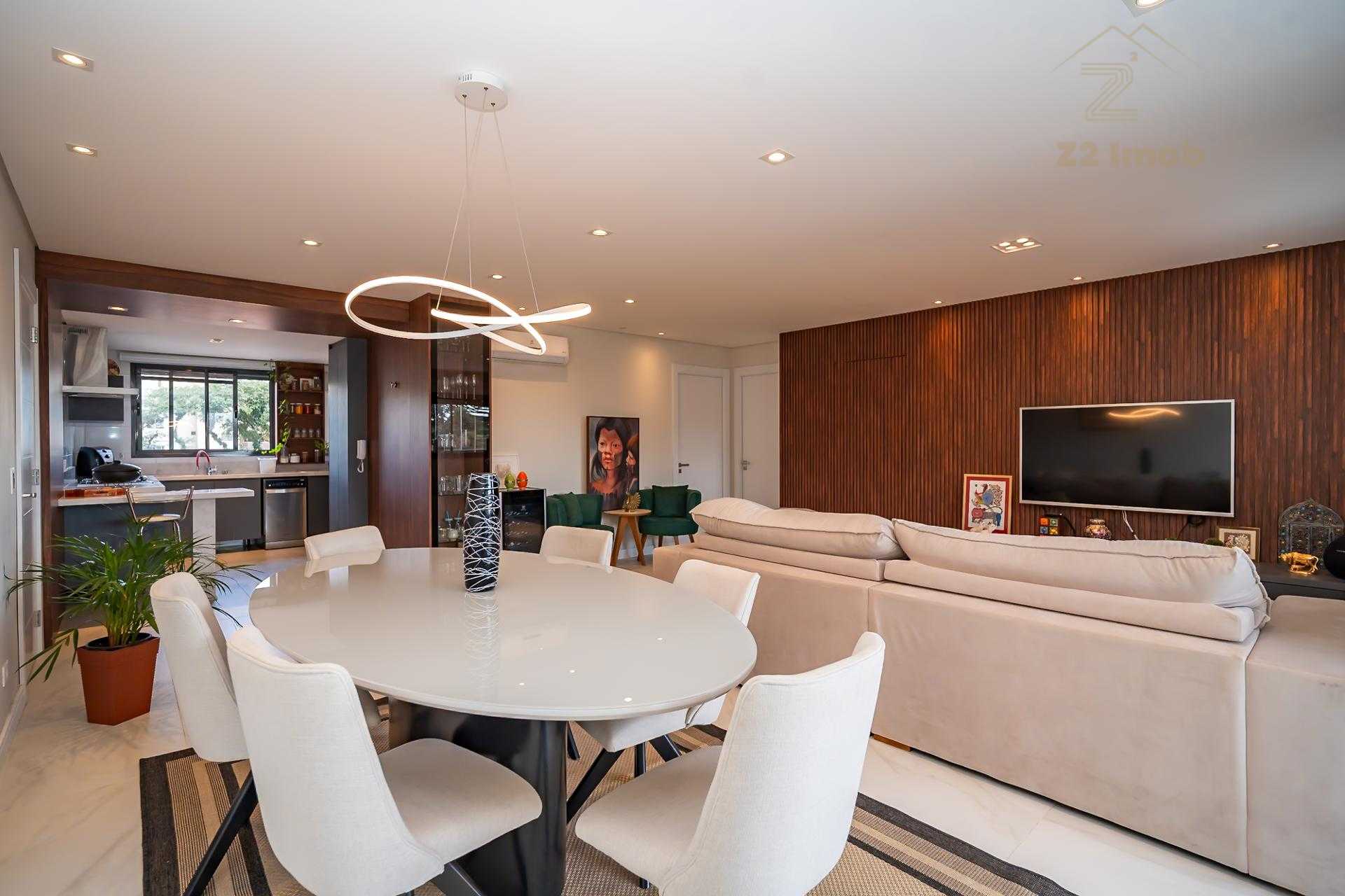 Apartamento com 3 dormitórios à venda  no bairro Ahú - CURITIB...